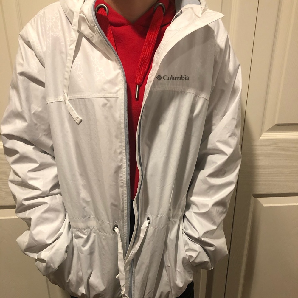 Excellent white Columbia windbreaker